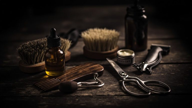 accessoires pour barbe longue : kit essentiel pour le style