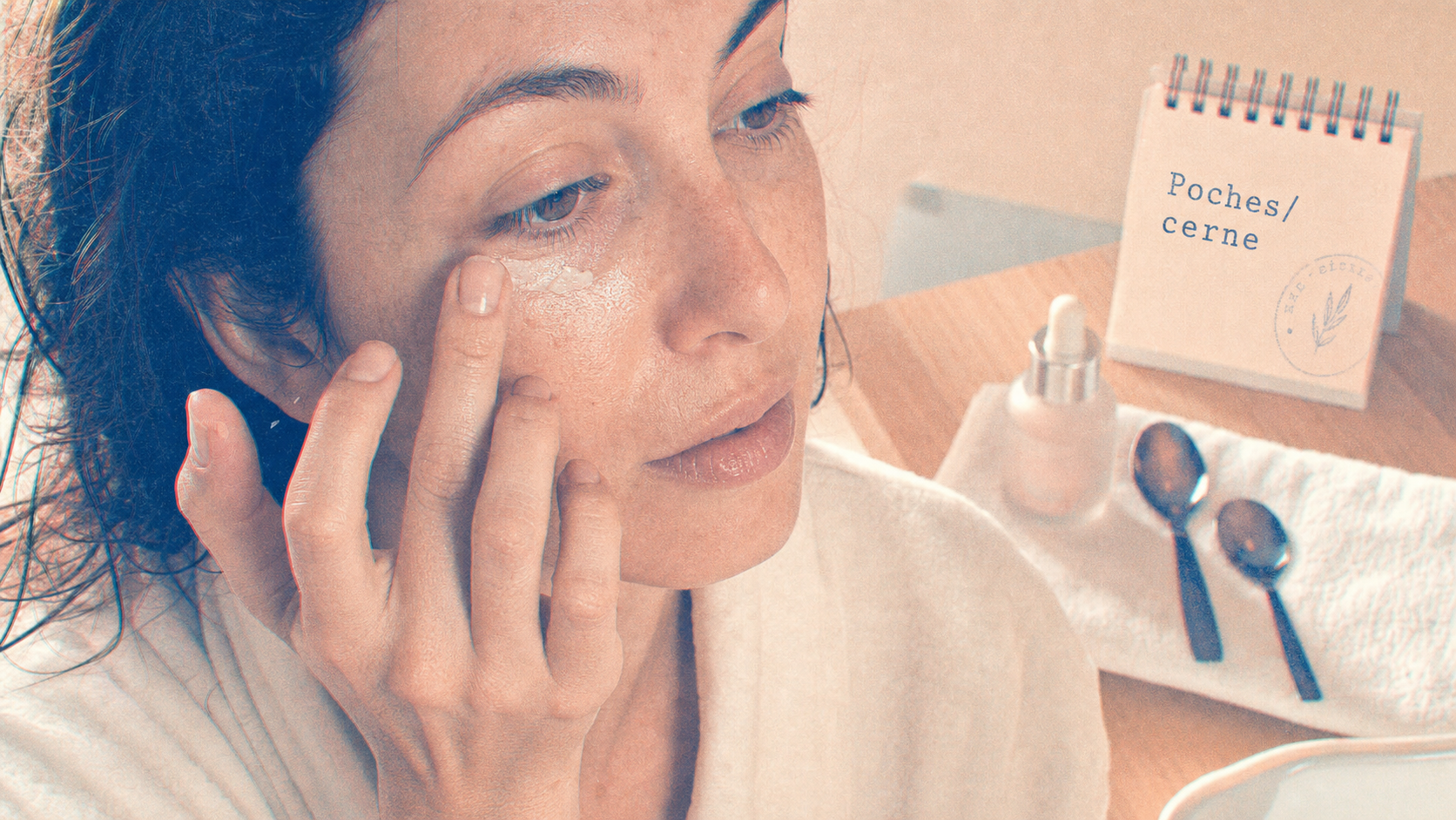 Comment enlever les poches sous les yeux : eau, graisse orbitaire ou poche malaire ?