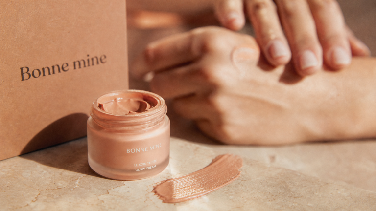 Crème bonne mine pour un teint frais, texture micro-pigments